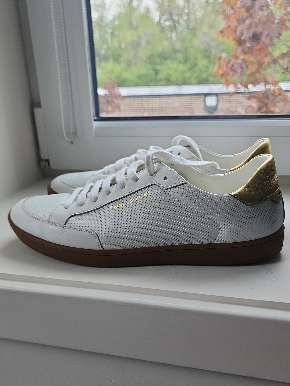 Saint Laurent Mens Jimmy C L Low Top Sneakers White and Gold 42.5